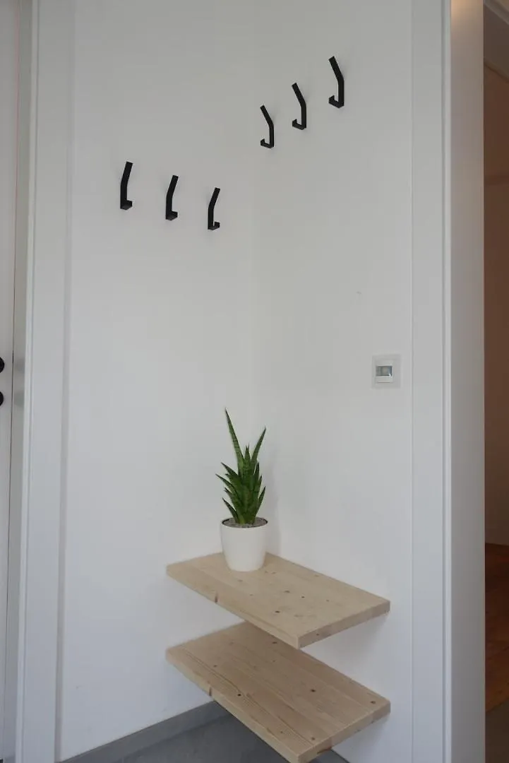 Waldblick - Neubau - Self-Check-In - Kein Verkehr - Am Wald - Parkplaetze Vor Tuer - Apartment Or Double Room Innsbruck Austria