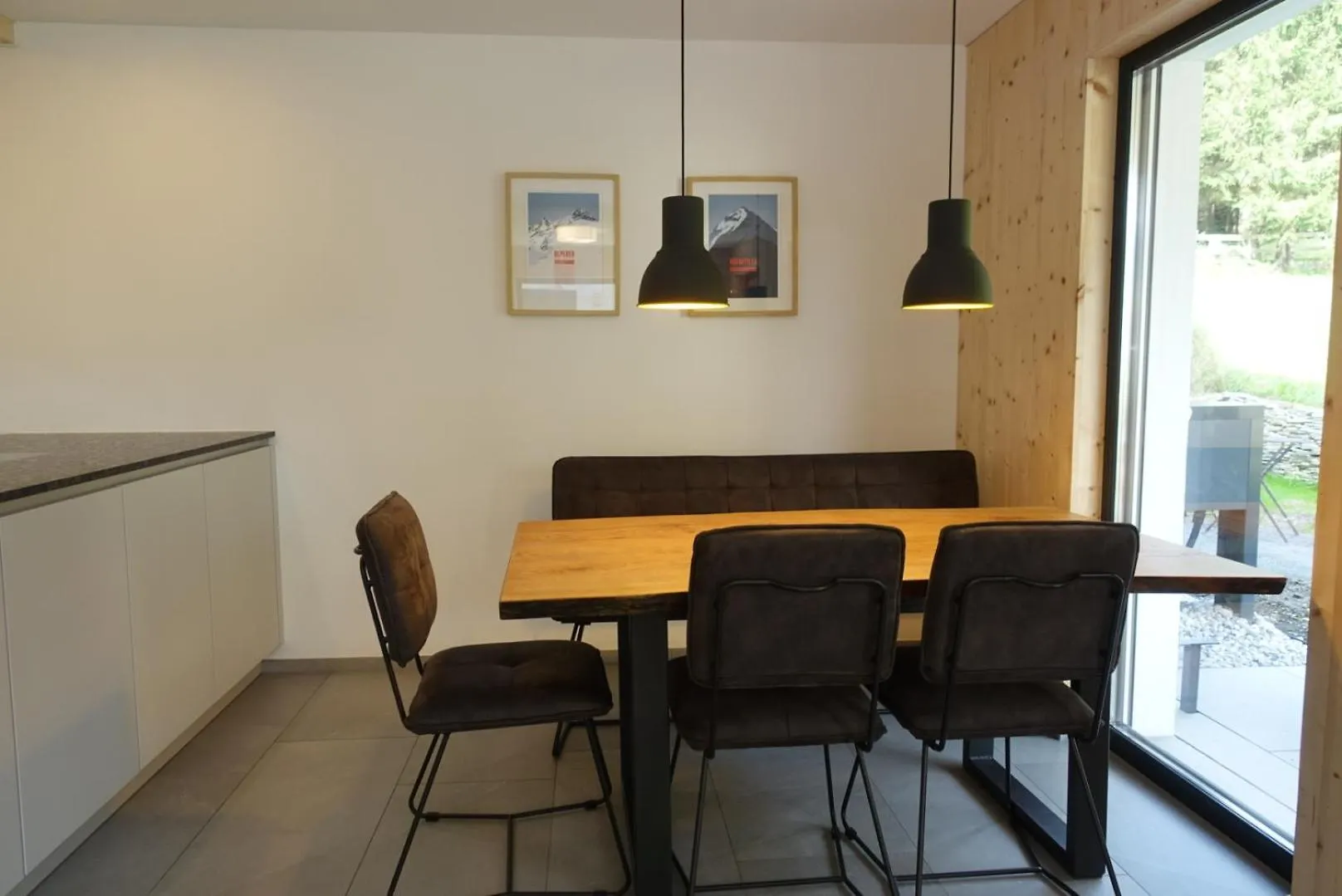Waldblick - Neubau - Self-Check-In - Kein Verkehr - Am Wald - Parkplaetze Vor Tuer - Apartment Or Double Room Innsbruck